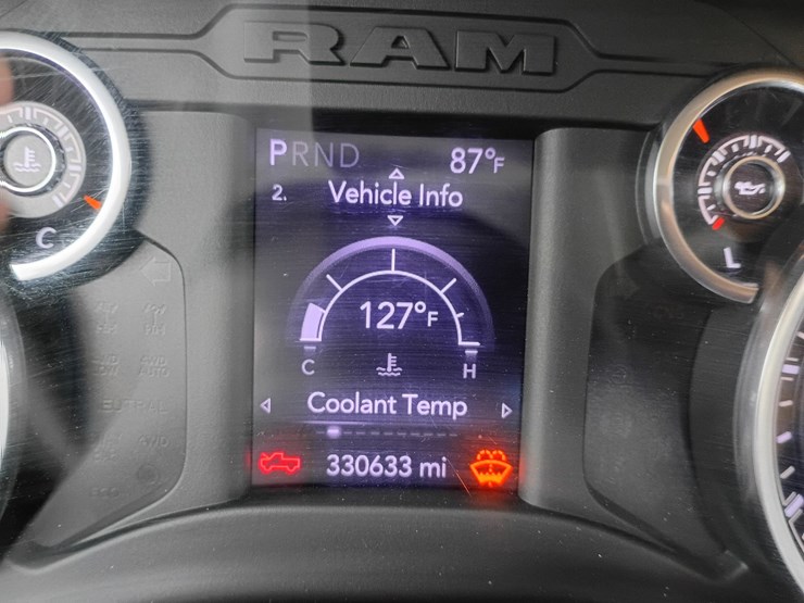 2020-dodge-2500-image-60