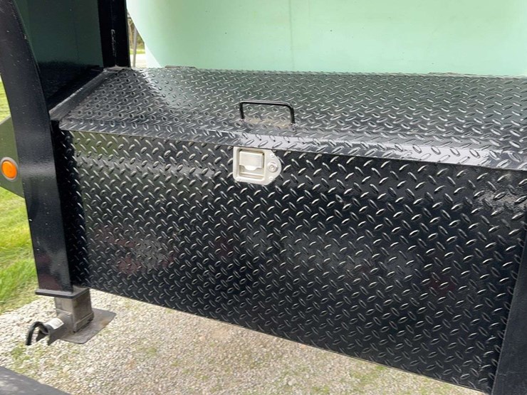 44’-pj-gooseneck-tender-trailer---2-tanks-and-eductor-included.-image-24