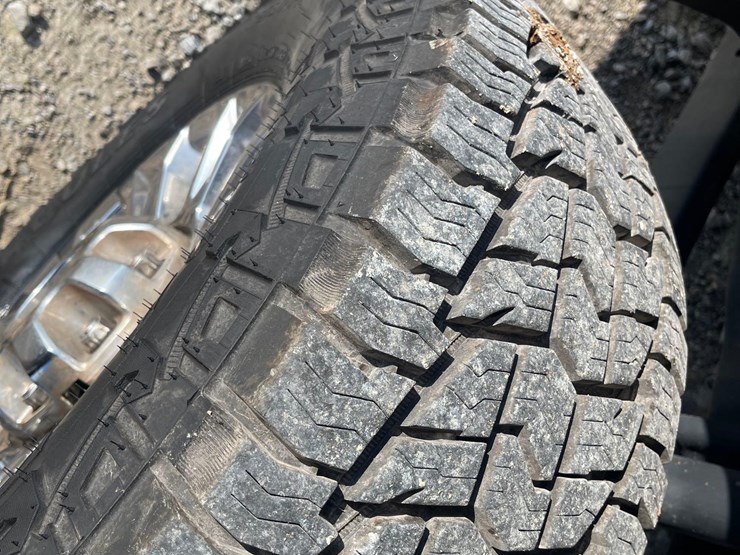 2019-ford-f250-xlt-image-14