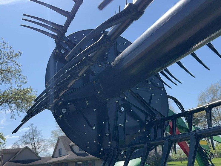 2018-john-deere-635fd-image-31