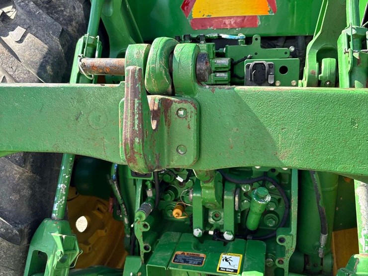 2011-john-deere-7260r-image-25