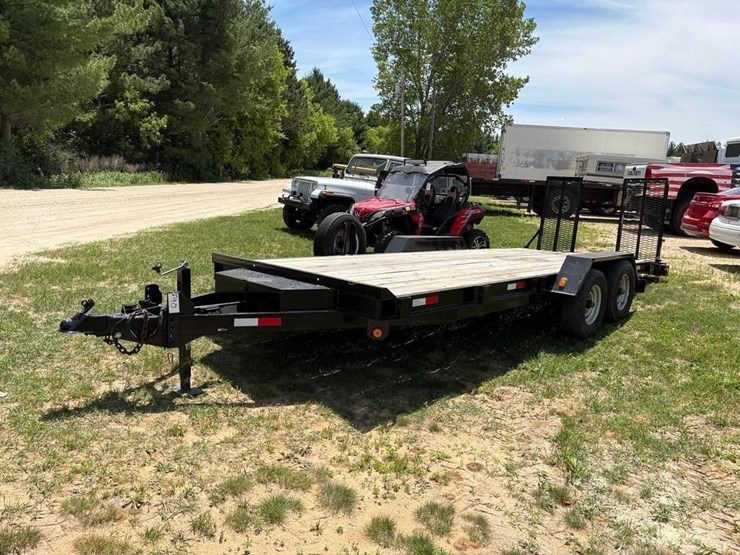 1990-sauk-12,000-lb-trailer-image-1