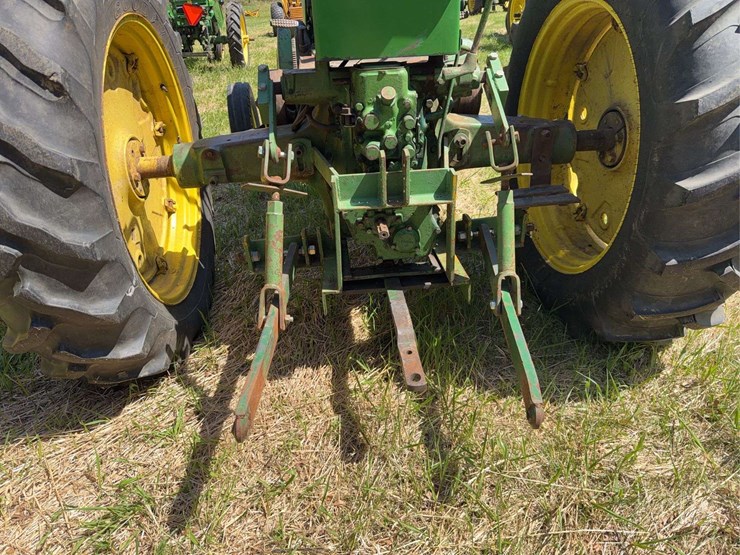 john-deere-70-image-28
