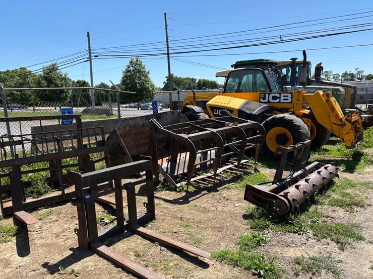 2013-jcb-541-70-image-29