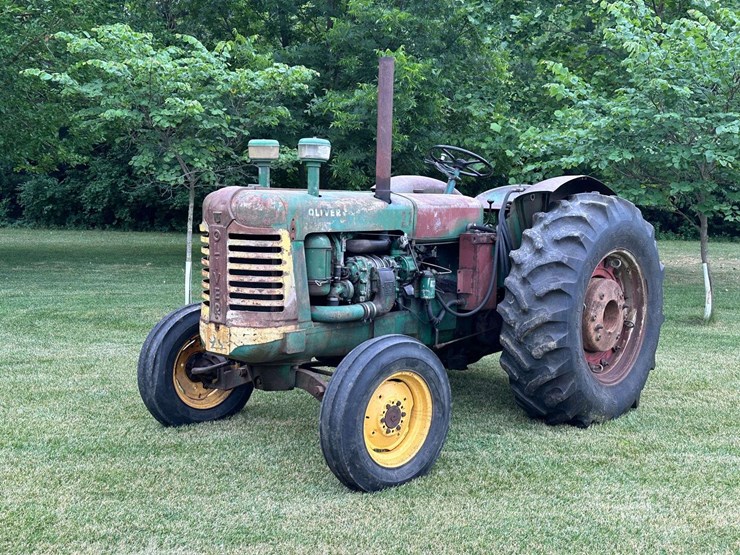 1957-oliver-super-99-image-1