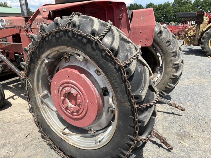 massey-ferguson-165-image-30