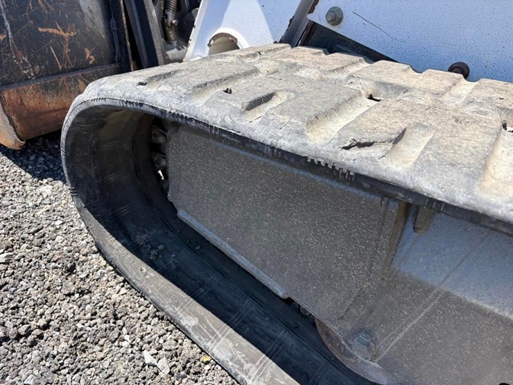 2015-bobcat-t650-image-23