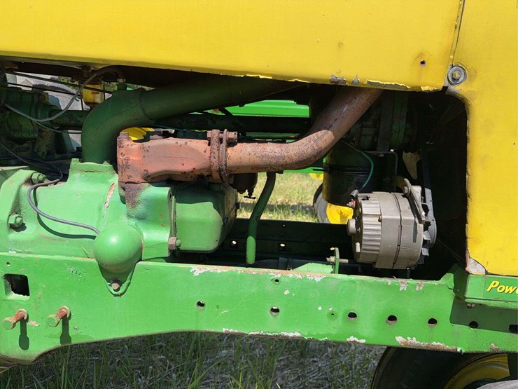 john-deere-630-image-19
