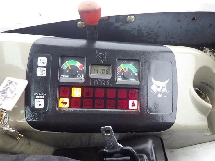 2008-bobcat-335g-image-40