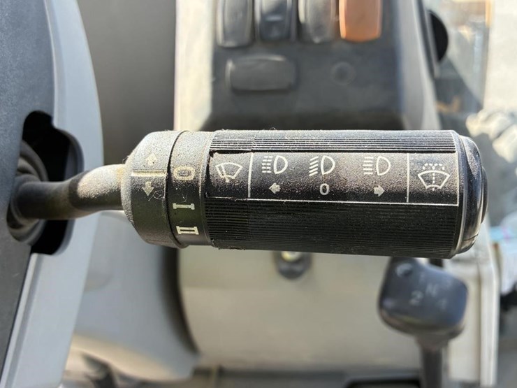 2014-caterpillar-430e-image-33