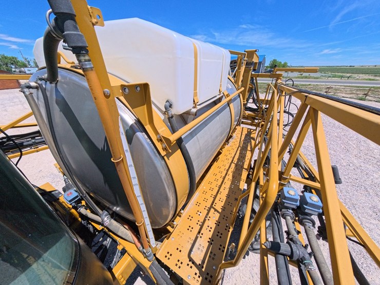 2005-ag-chem-rogator-ss1074-image-40