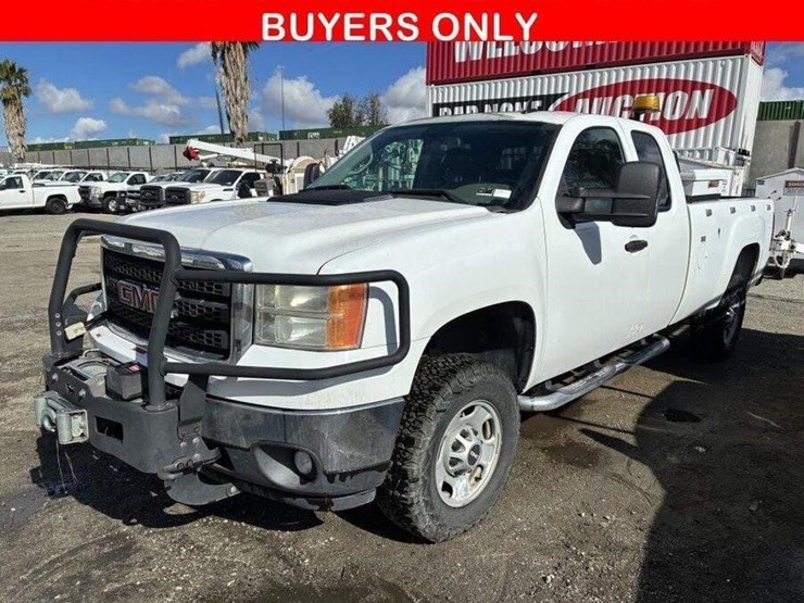 2012-gmc-sierra-2500-image-1