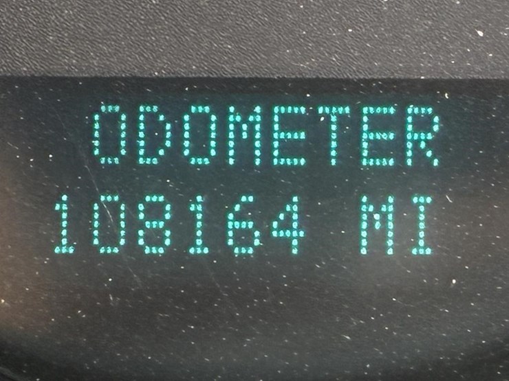 2011-chevrolet-silverado-2500-image-14