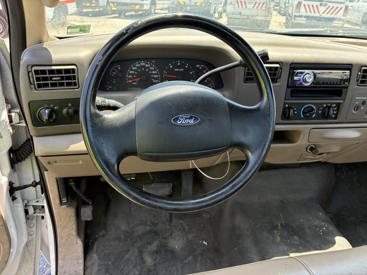 2004-ford-f250-xl-image-12