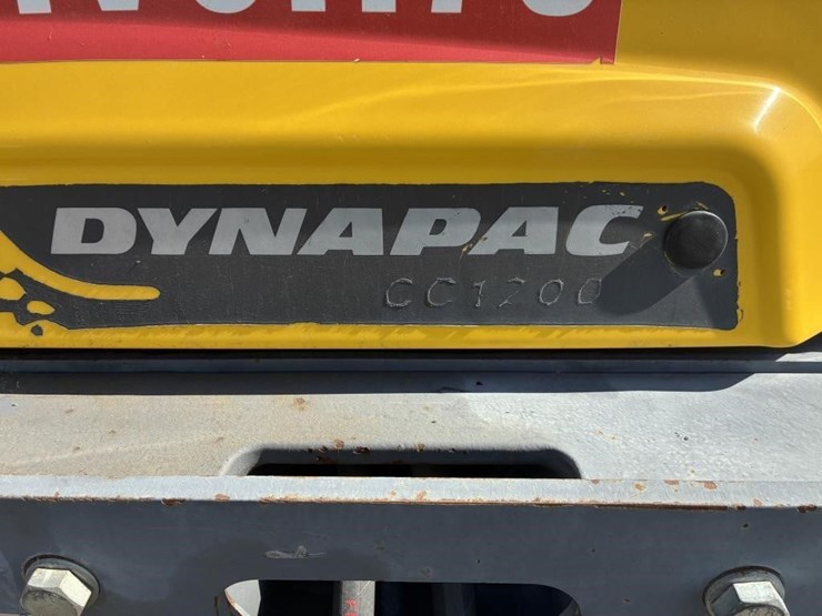 2014-dynapac-cc1200-image-11