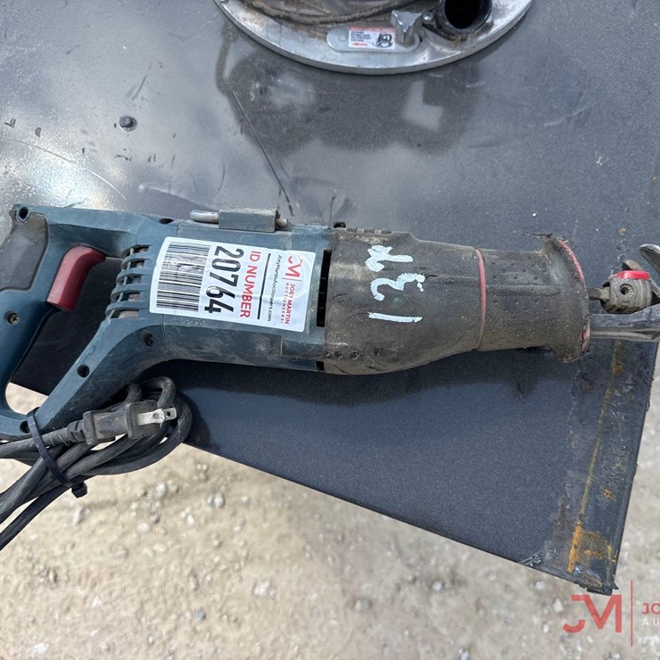 BOSCH ELECTRIC RECIPROCATING SAW