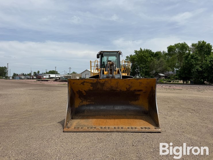 john-deere-744-image-2