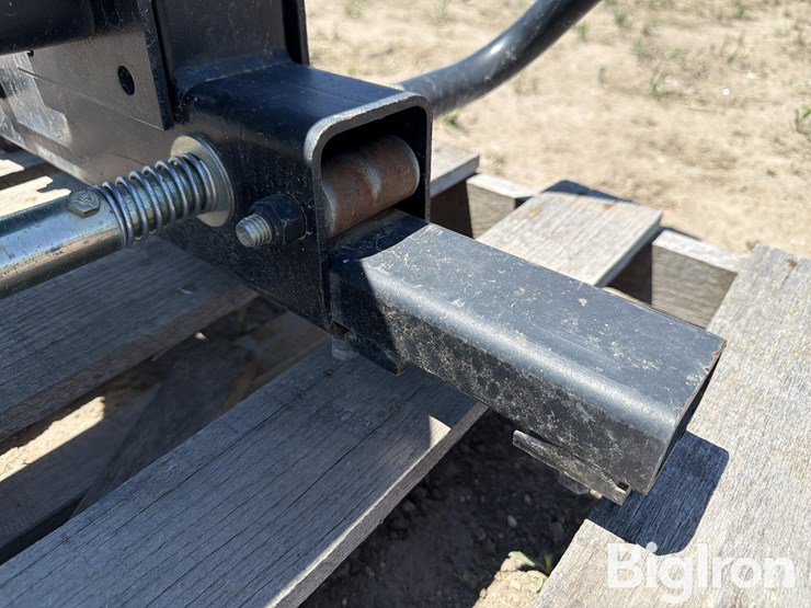husky-adjustable-ez-roller-5th-wheel-hitch-image-9