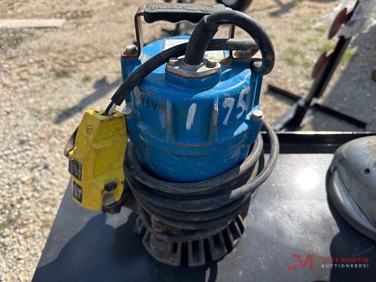 tsurumi-submersible-pump-image-1