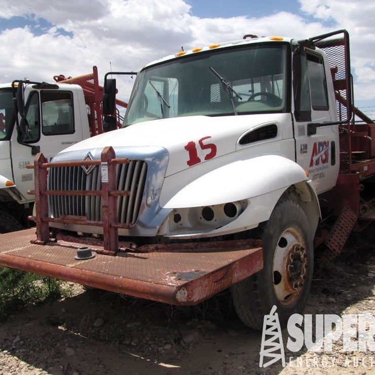 2003 INTERNATIONAL DURASTAR 4300