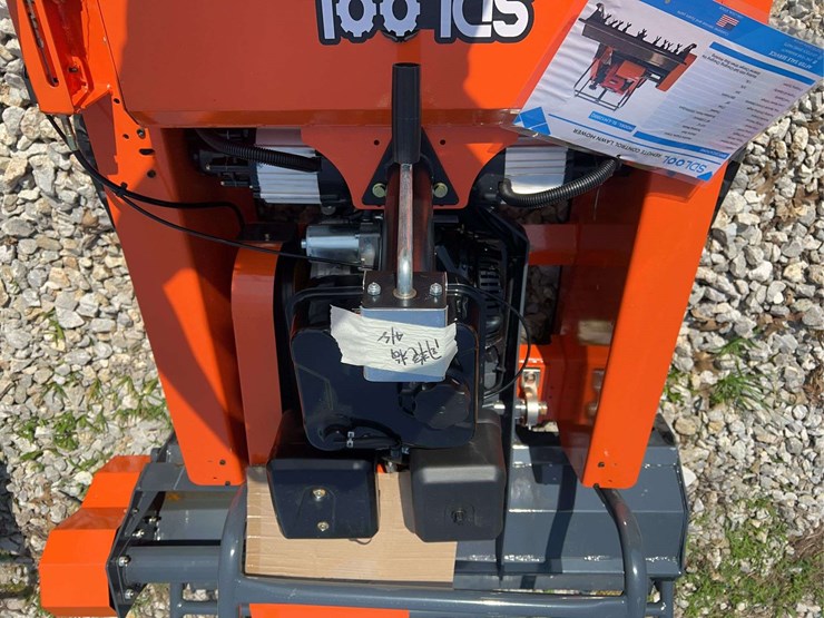 sdlool-model-lm1200q-remote-control-tracked-lawn-mower-image-7
