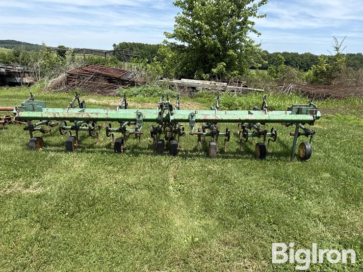 john-deere-6-image-2