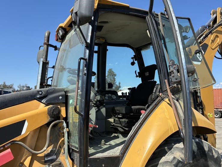 2014-caterpillar-430e-image-27