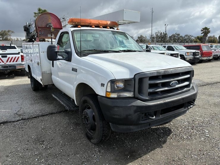 2002-ford-f550-image-2