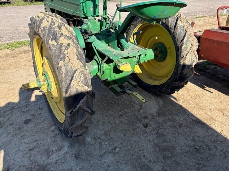 john-deere-h-image-4