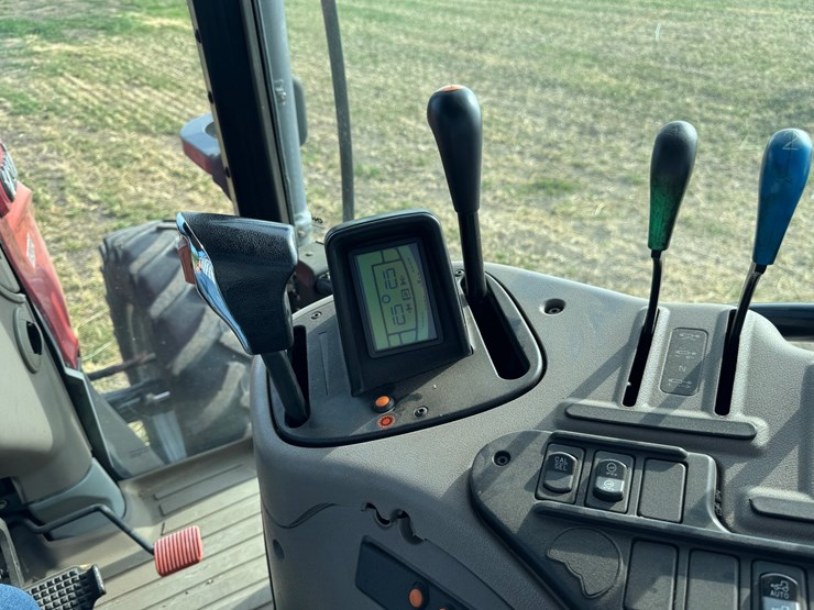 case-ih-maxxum-150-image-38