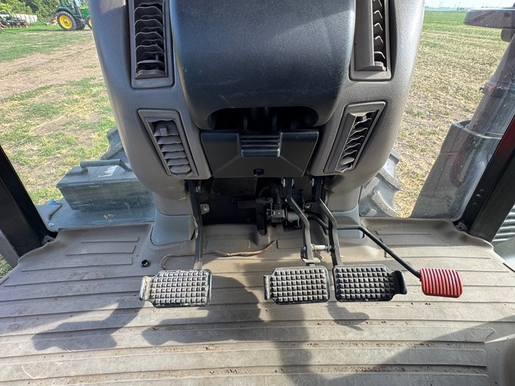 case-ih-maxxum-150-image-37