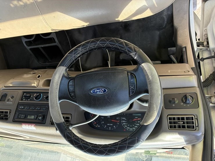 2004-ford-f250-image-13