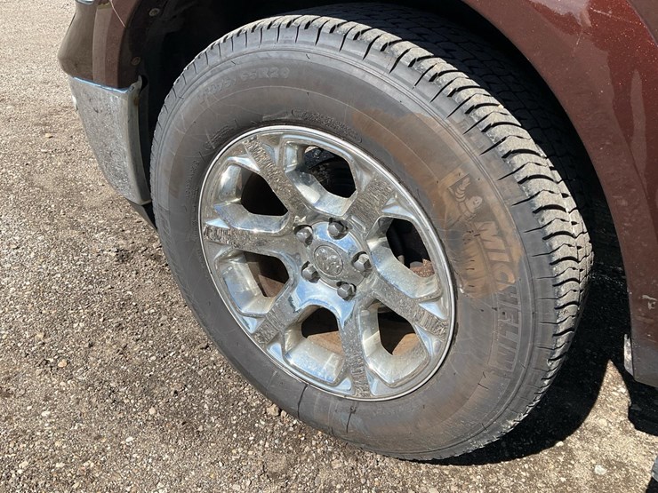 2015-dodge-ram-1500-image-9