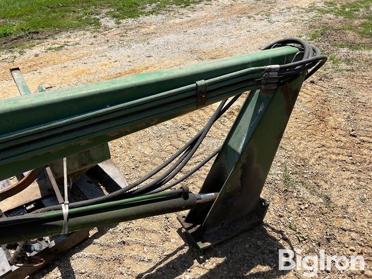 john-deere-158-image-12