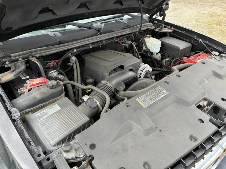 2009-chevrolet-2500hd-image-9