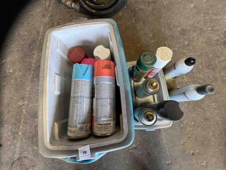 aerosol-paint-cans-image-1