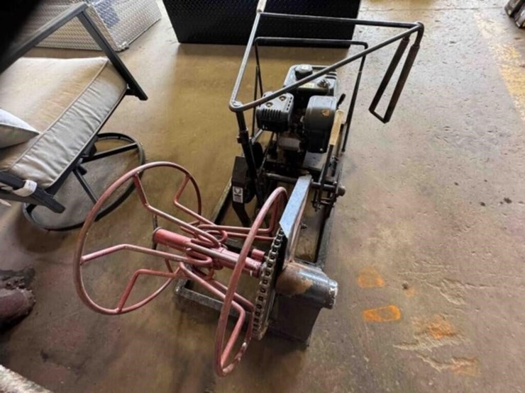myd-hand-wire-winder,-gas,-good-shape-image-1