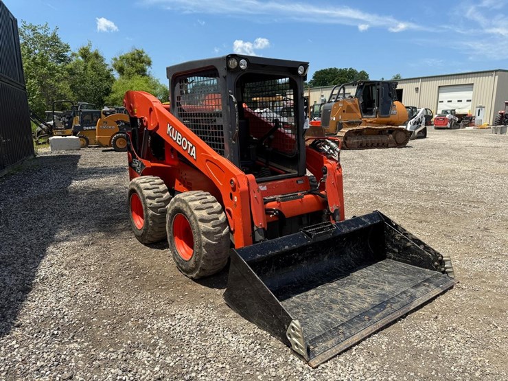 2016-kubota-ssv75-image-6