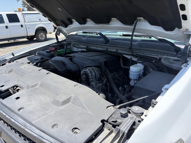 2011-chevrolet-1500-image-5