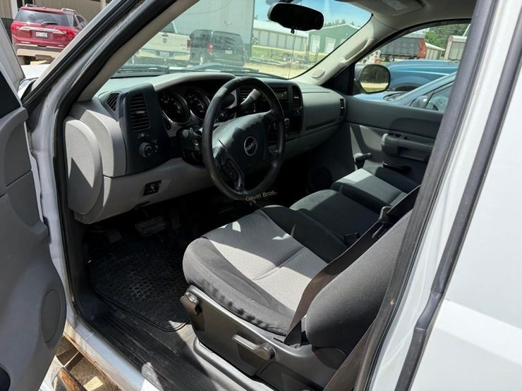 2007-gmc-2500-image-12