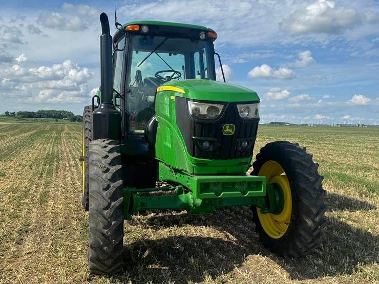 2018-john-deere-6155m-image-10