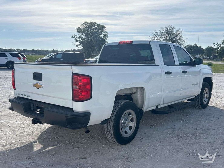 2018-chevrolet-silverado-1500-image-3