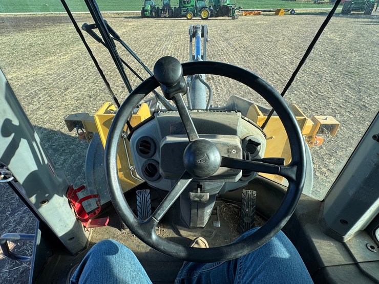 deere-624l-image-63