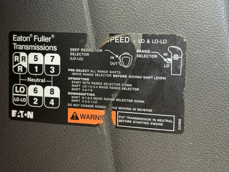 2015-caterpillar-ct660-image-10
