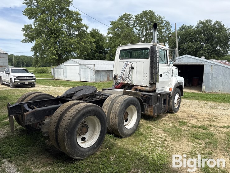 1995-ford-l9000-image-5
