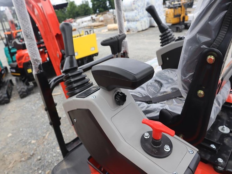 tpm-18hh-mini-excavator-image-6