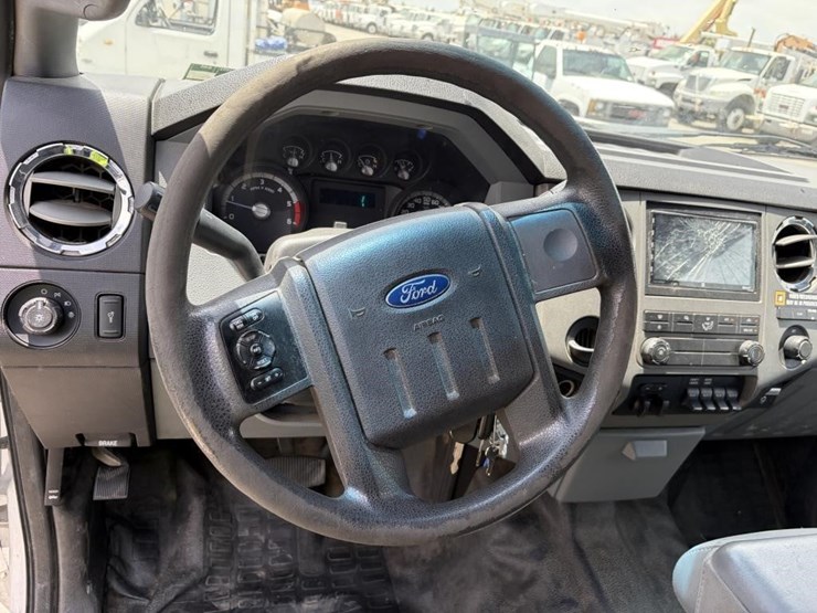 2012-ford-f450-image-14