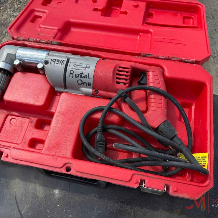 MILWAUKEE ANGLE DRILL W/ CASE