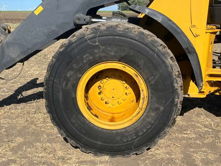deere-524k-image-28