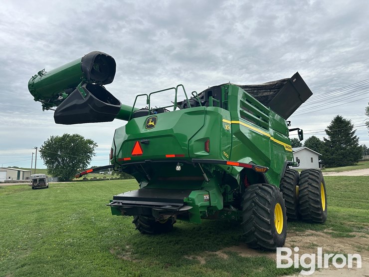 2022-john-deere-x9-1000-image-5